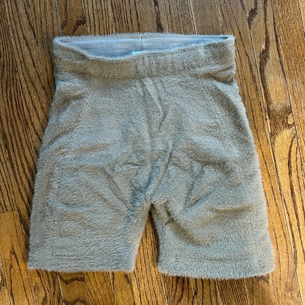 Whitney Simmons eyelash biker shorts size M Gymshark